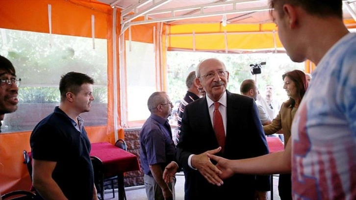 CHP Genel Başkanı Kılıçdaroğlu, Tapduk Emre Türbesi'ni ziyaret etti