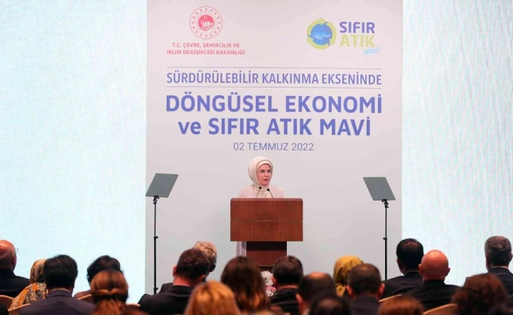 Emine Erdoğan: "İklim değişikliği ve sürdürülebilirlikle ilgili meseleyi hak ve nesiller arasındaki adalet boyutuyla ele almalıyız”
