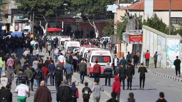 Filistin'in Cebaliya Mülteci Kampı'ndaki Yangında Hayatını Kaybedenler ...