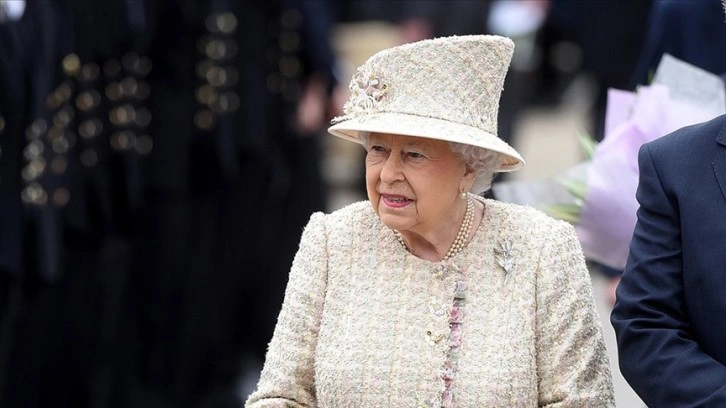 İngiltere Kraliçesi 2. Elizabeth’in tıbbı gözetim altında tutulduğu açıklandı