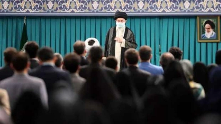 İran Dini Lideri Hamaney: Photoshop olduğunu söylüyorlardı