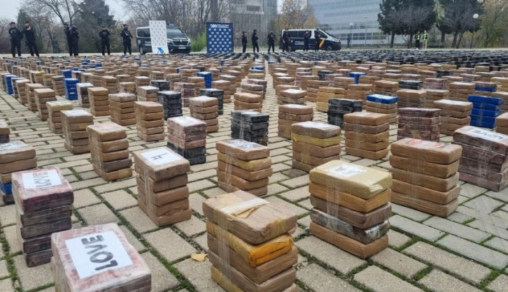 İspanya'da ton balığı kutularında 11 ton kokain ele geçirildi  