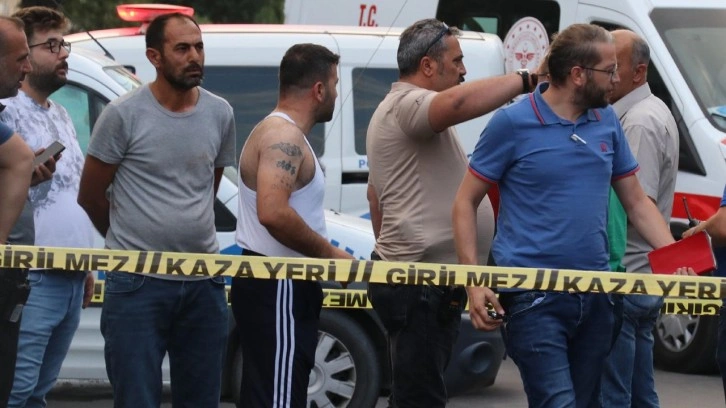 Kayseri’de pompalı tüfekle kıraathane baskını. Çatışma çıktı; biri polis iki kişi yaralandı