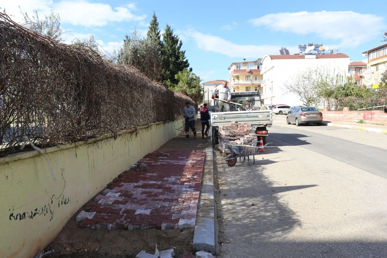 Kepez’den yaya yollarına konforlu dokunuş