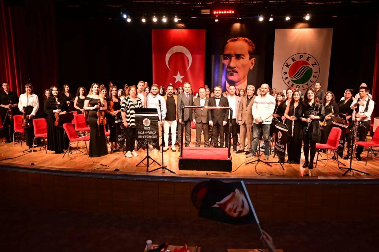 Kepez’in senfoni orkestrasından Cumhuriyetin 101. Yılına özel konser