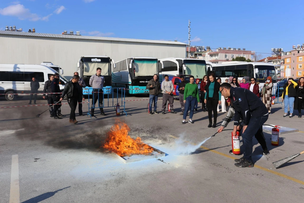 Kepez personeline yangın eğitimi