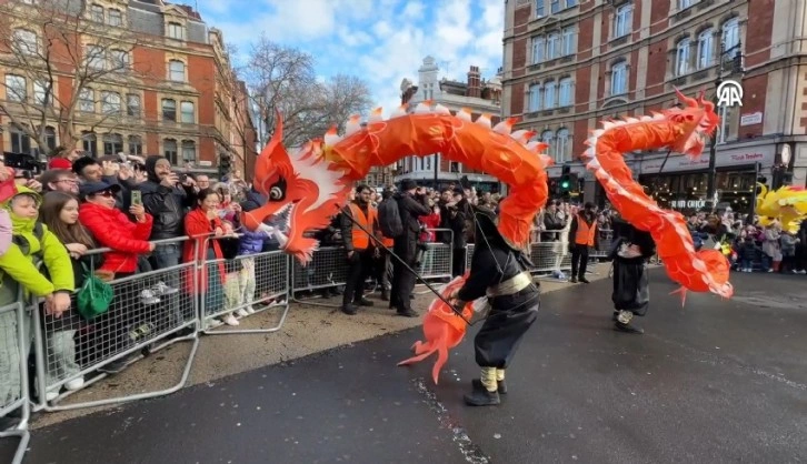 Londra'da coşkulu Çin Yeni Yılı kutlamaları