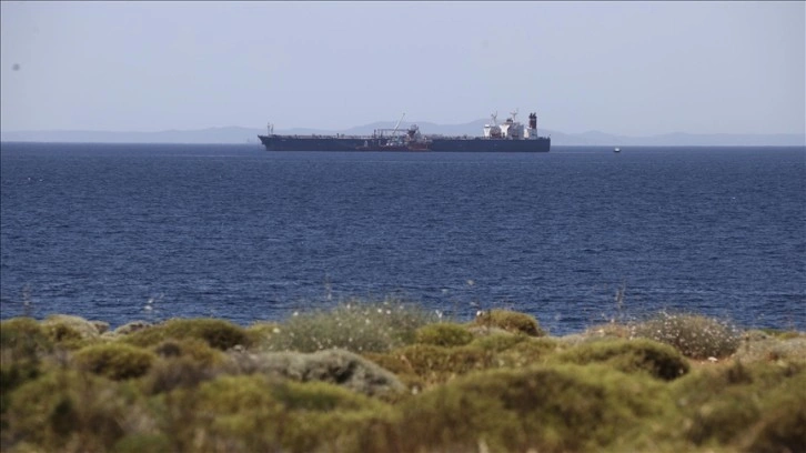 Yunanistan açıklarından Avrupa'ya Petrol kaçakçılığı!