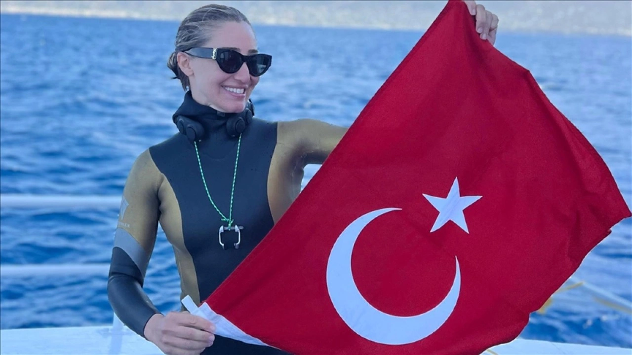 Şahika Ercümen, Serbest Dalış Dünya Şampiyonası'nda ikinci kez Türkiye rekoru kırdı