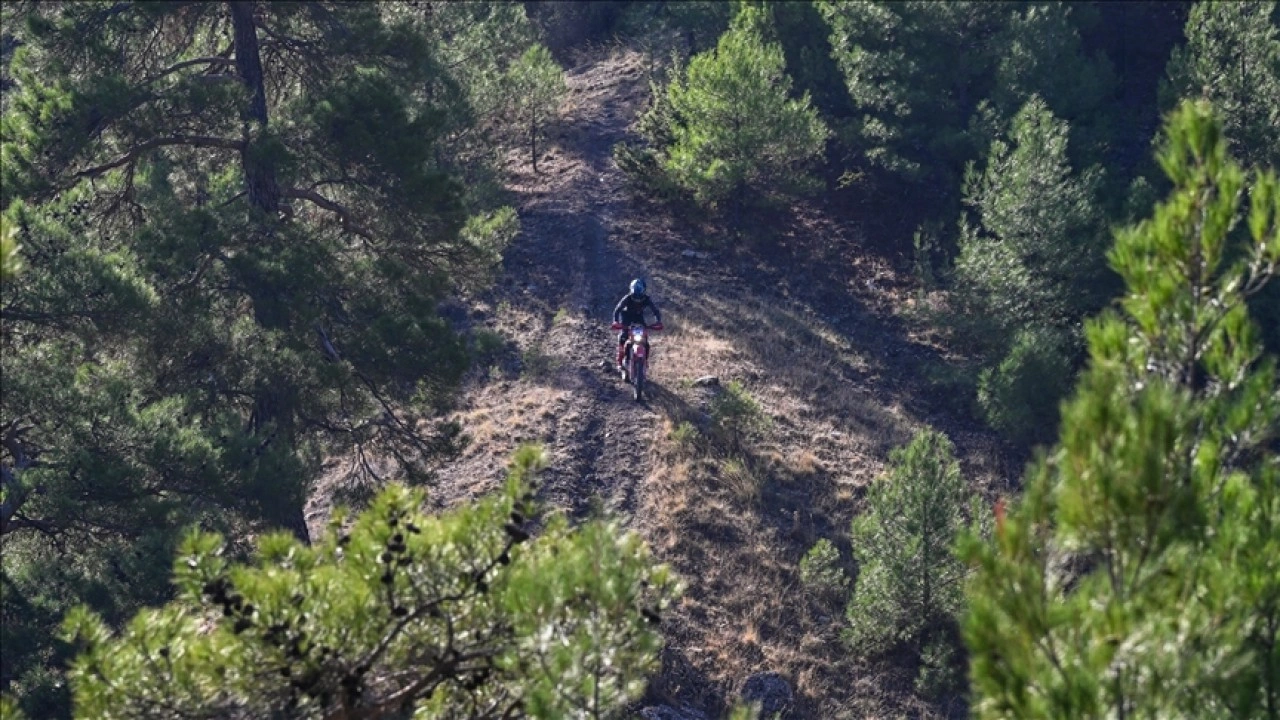 Sea To Sky Enduro Motosiklet Yarışı'nda orman etabı tamamlandı