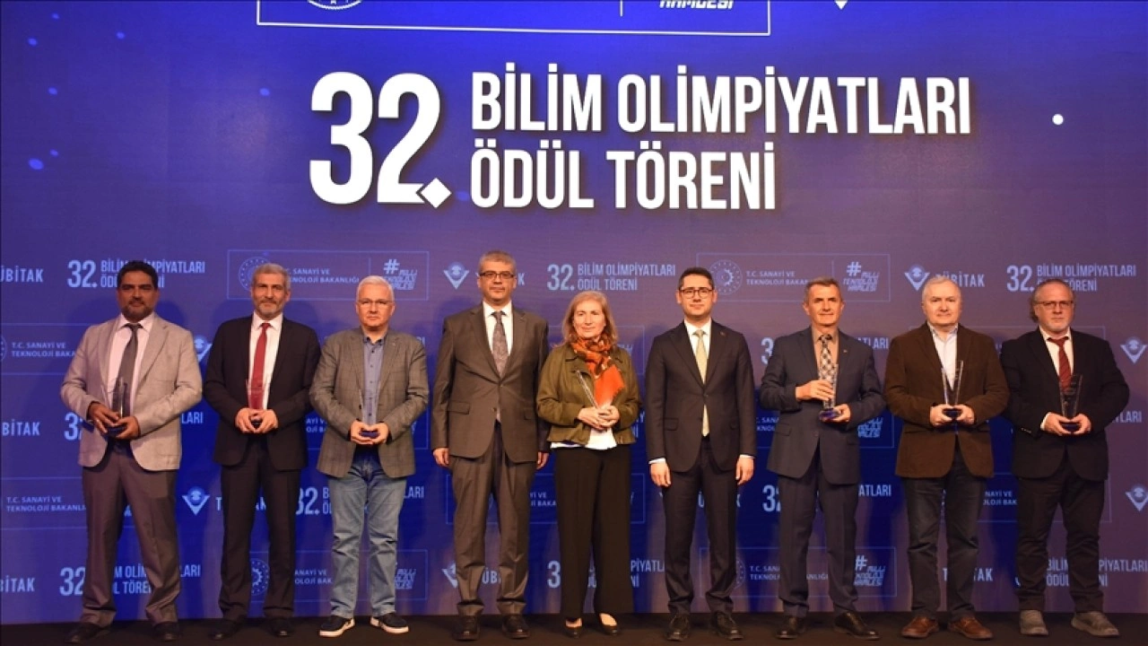 TÜBİTAK 32. Bilim Olimpiyatları Ödül Töreni Antalya'da yapıldı