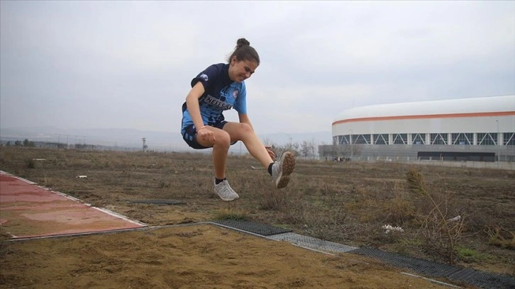 Türkiye şampiyonu özel sporcu Yağmur, yeni madalyalar için ter döküyor