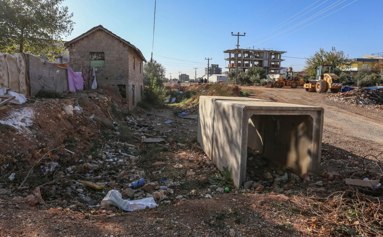 Varsak Demirel’in su taşkını sorunu çözülüyor