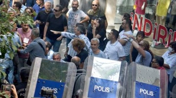 Ankara'da öğretmenlere polis müdahalesi.