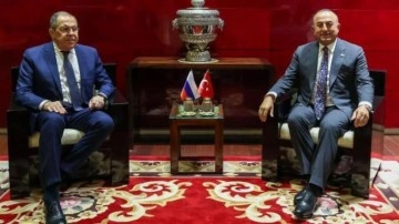 Bakan Çavuşoğlu, Rusya Dışişleri Bakanı Lavrov ile görüştü
