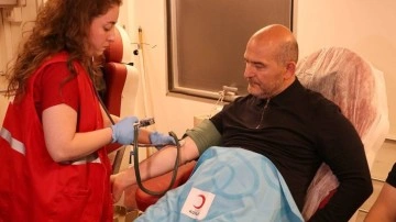 Bakan Soylu kan bağışında bulundu. Kızılay'a destek çağrısı yaptı: Milli meselemizdir