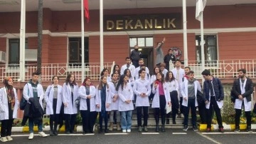 Cerrahpaşalı öğrencilerden YÖK protestosu: Uzaktan eğitim kararı alınması protesto edildi