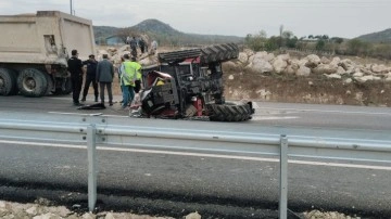Çorum'da TIR ile traktör çarpıştı: 2 ölü, 1 yaralı