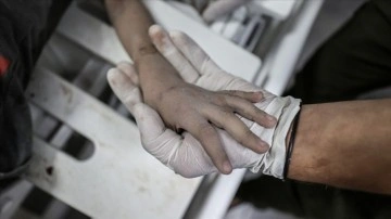 Gazze'deki Filistinliler, sığındıkları Şifa Hastanesi'nde zor şartlarda yaşam mücadelesi v