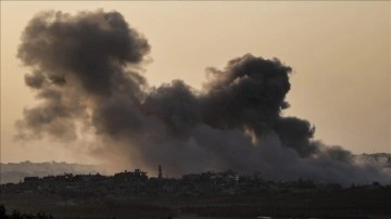 İsrail ordusu, Lübnan'da Hizbullah'a ait "hedeflere" hava saldırısı düzenlediğin