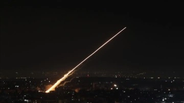 İsrail ordusu, Lübnan'dan fırlatılan karadan havaya füzeyi düşürdüğünü duyurdu