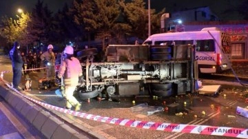 İstanbul'da servis minibüsü ile kamyonet çarpıştı: Ölü ve yaralılar var