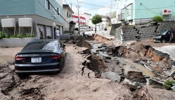 Japonya'da 7,5 büyüklüğünde deprem: Tsunami alarmı verildi
