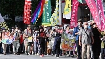 Japonya'da Abe'nin 12 milyon dolarlık cenaze töreni protesto edildi