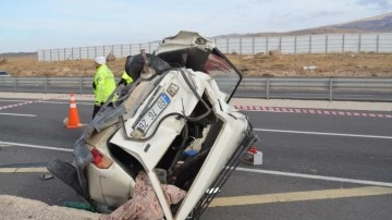Kahramanmaraş'ta trafik kazası meydana geldi. Bir kişi öldü bir kişi yaralandı