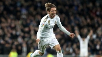 Luka Modric futbola Real Madrid'de veda etmek istediğini açıkladı