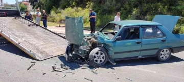 Manavgat’ta alkollü sürücünün trafik kazası: 2 yaralı
