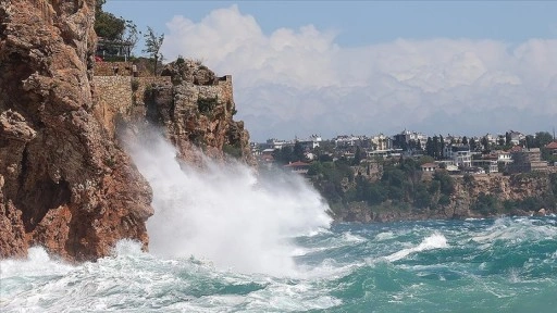 Meteorolojiden Akdeniz için fırtına uyarısı