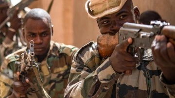 Nijerya’da askerler ile çete mensupları çatıştı, 20 çete üyesi öldürüldü