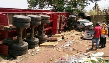 Nijerya'da trafik kazasında 25 kişi hayatını kaybetti