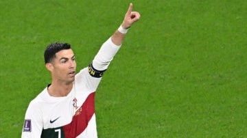 Portekiz Milli Takımı'yla 196. maçına çıkan Cristiano Ronaldo yeni bir rekorun sahibi oldu