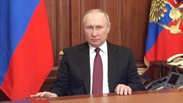 Putin, eski SSCB'yi yeniden inşa ediyor