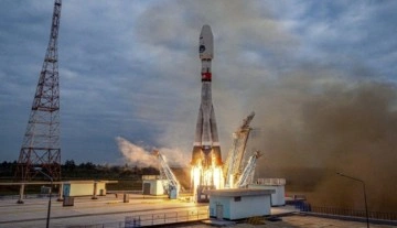 Rusya'nın Luna-25 uzay aracı Ay'a çarptı