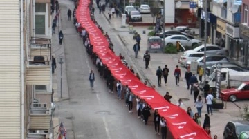 Samsun'da 19 Mayıs coşkusu... '1919 metre bayrak yürüyüşü' düzenlendi