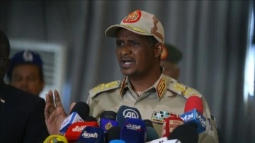 Sudan'da HDK Komutanı Dagalu: Askeri operasyonun amacı Burhan'dan kurtulmak