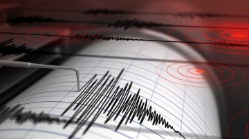 Ülkenin dört bir yanı sallanıyor. Antalya'da 4.1 büyüklüğünde deprem meydana geldi